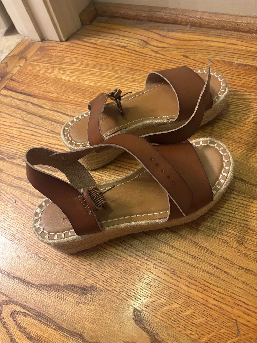 Universal Thread Brown Leather Espadrille Platform Sandals